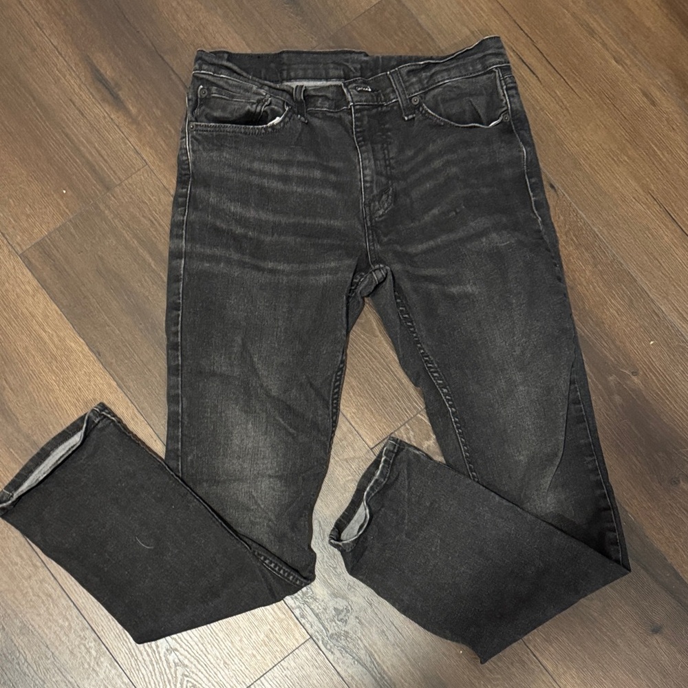 Classic Black Levi’s Men's Jeans
